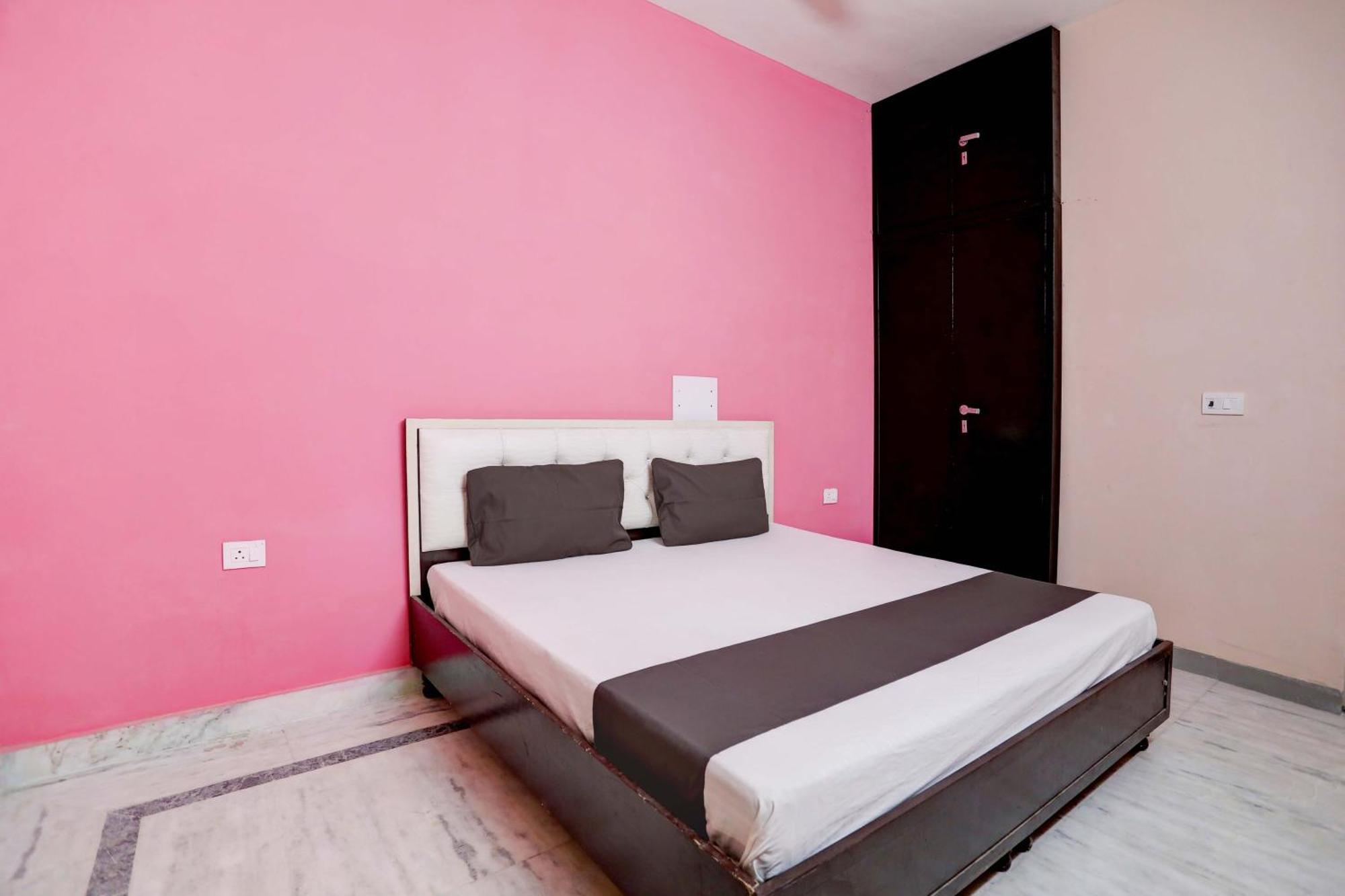 Hotel O Tilak Hotel 24 Sector 27 Near By Vinayak Hospital Gali No-6 Νόιντα Εξωτερικό φωτογραφία