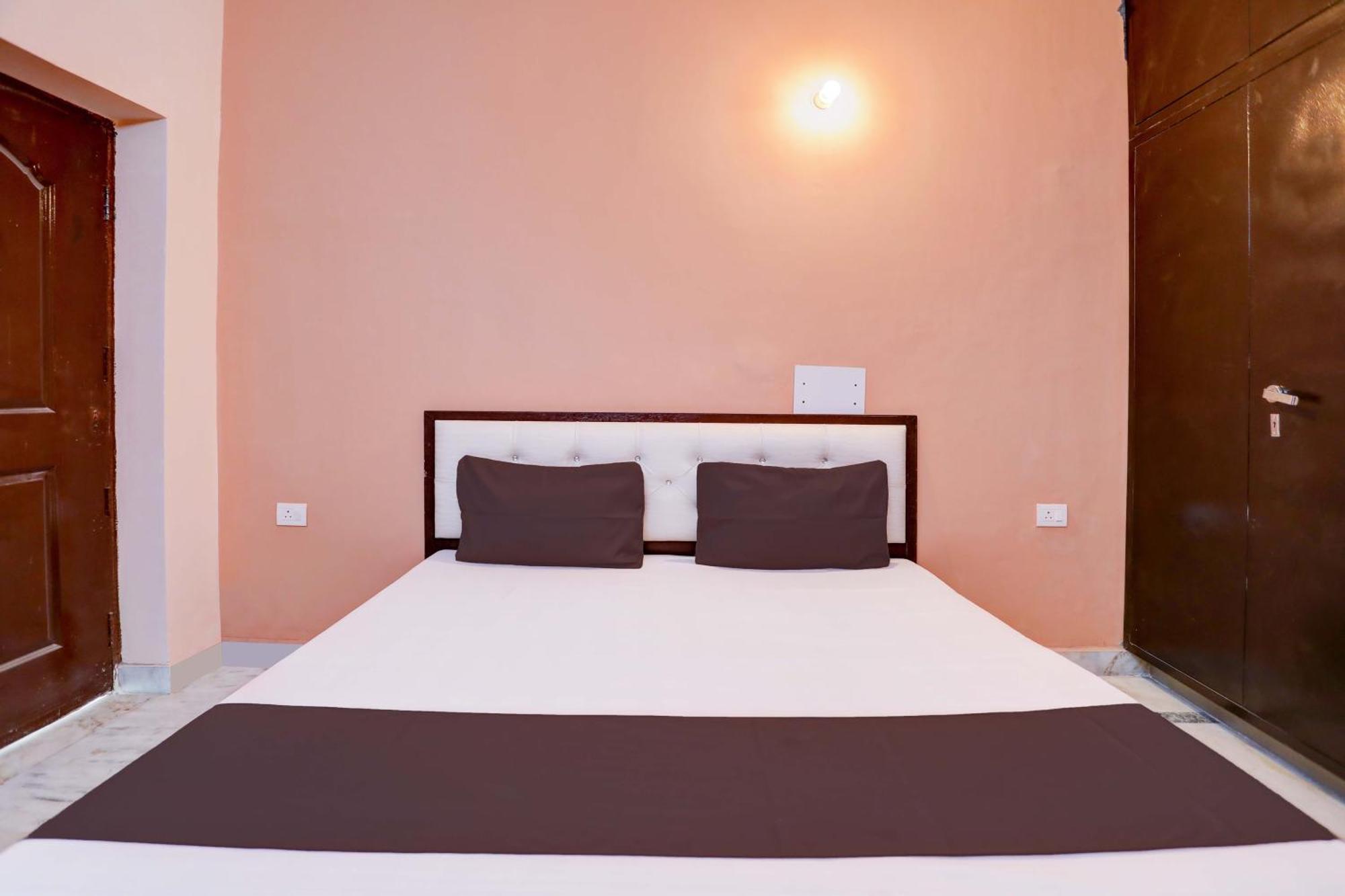 Hotel O Tilak Hotel 24 Sector 27 Near By Vinayak Hospital Gali No-6 Νόιντα Εξωτερικό φωτογραφία