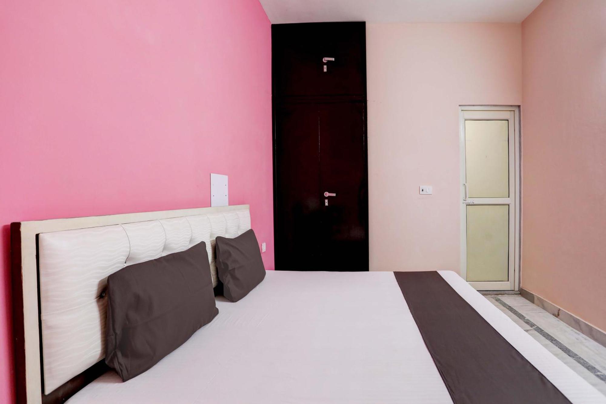 Hotel O Tilak Hotel 24 Sector 27 Near By Vinayak Hospital Gali No-6 Νόιντα Εξωτερικό φωτογραφία