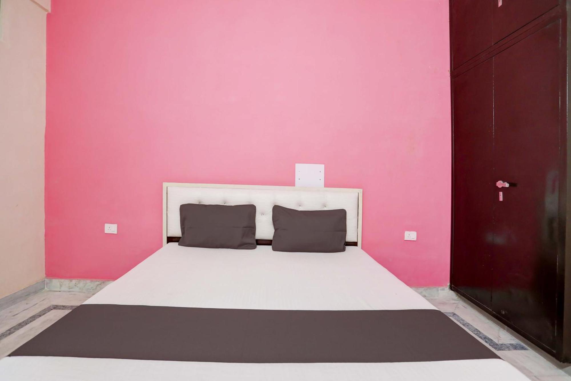 Hotel O Tilak Hotel 24 Sector 27 Near By Vinayak Hospital Gali No-6 Νόιντα Εξωτερικό φωτογραφία